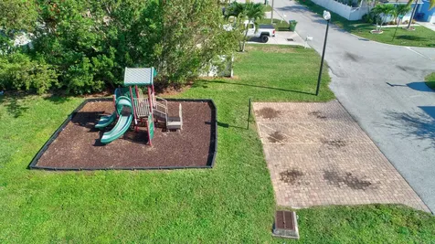 113 Hemingway Court Palm Springs FL 33461