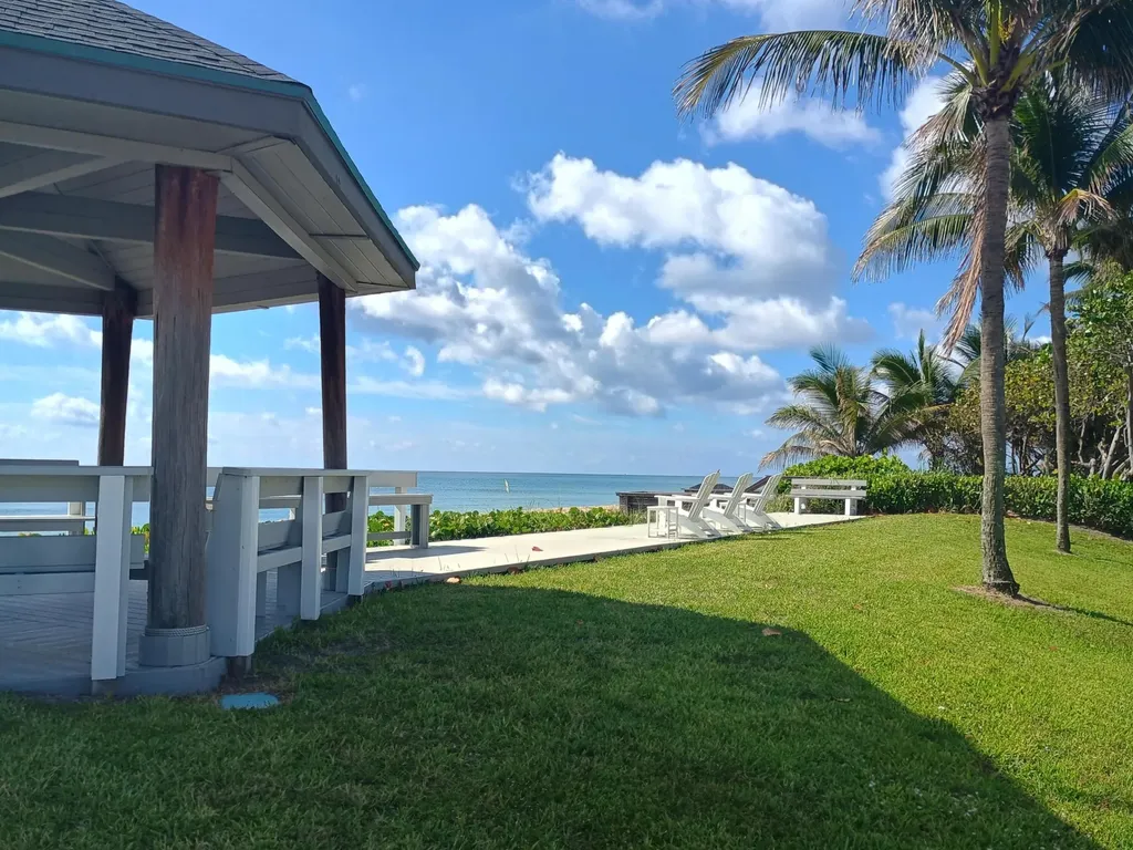 5505 N Ocean Boulevard Ocean Ridge FL 33435