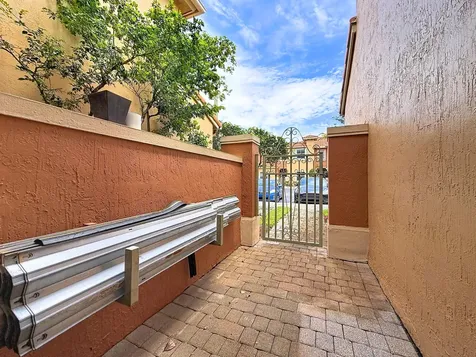 2154 Anchor Court Dania Beach FL 33312