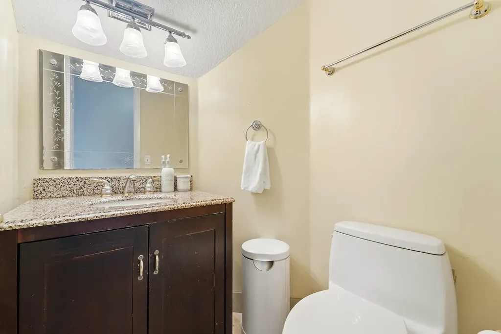 3275 NW 122nd Avenue Sunrise FL 33323
