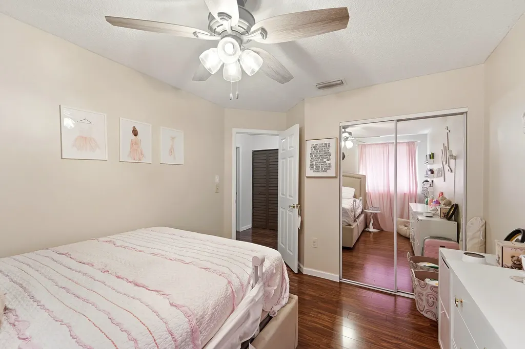 3275 NW 122nd Avenue Sunrise FL 33323