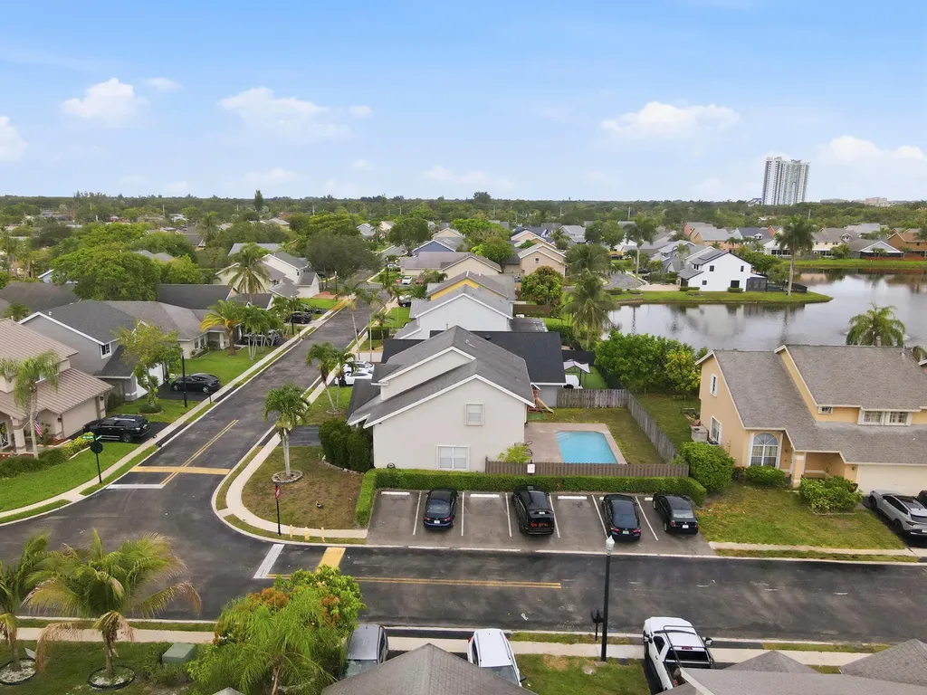 3275 NW 122nd Avenue Sunrise FL 33323