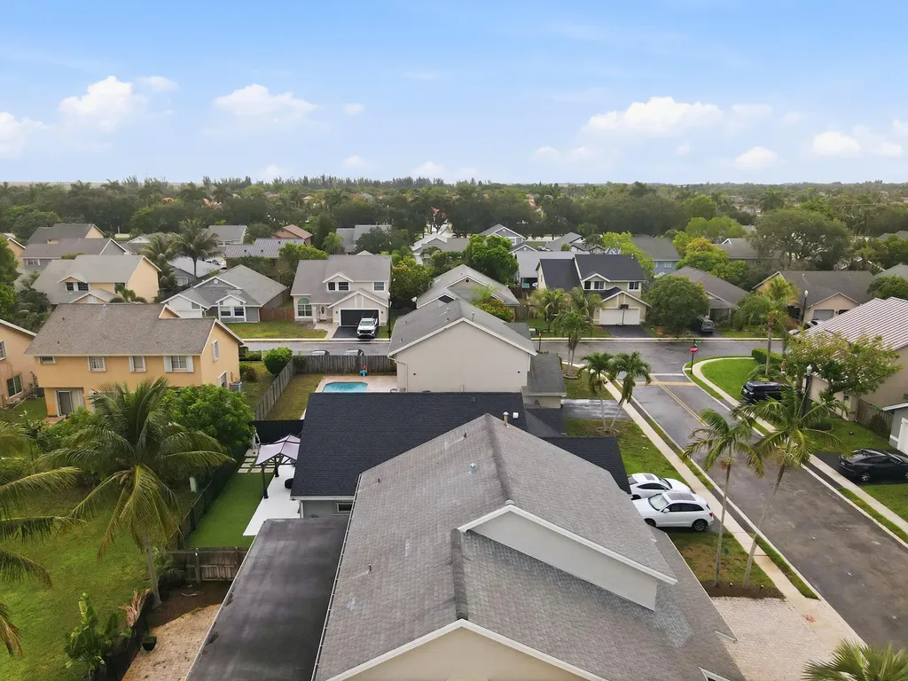 3275 NW 122nd Avenue Sunrise FL 33323
