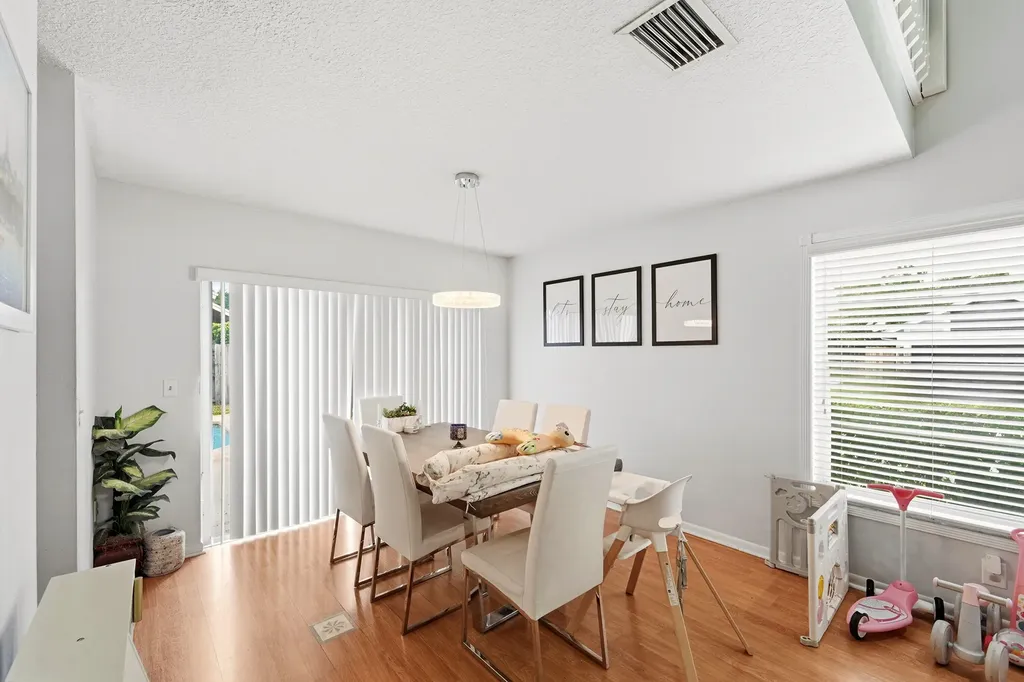 3275 NW 122nd Avenue Sunrise FL 33323