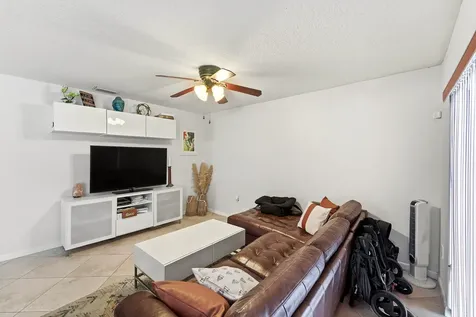 3275 NW 122nd Avenue Sunrise FL 33323