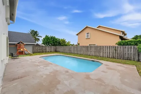 3275 NW 122nd Avenue Sunrise FL 33323