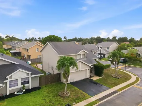 3275 NW 122nd Avenue Sunrise FL 33323
