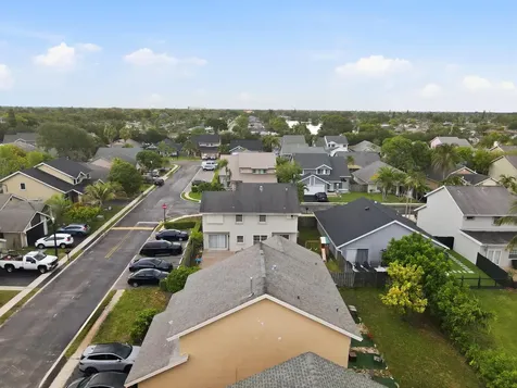 3275 NW 122nd Avenue Sunrise FL 33323