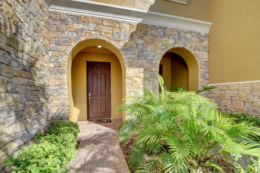 10342 Wellington Parc Drive Wellington FL 33449
