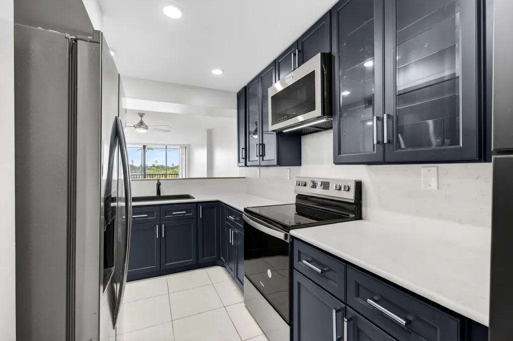 12 Royal Palm Way Boca Raton FL 33432
