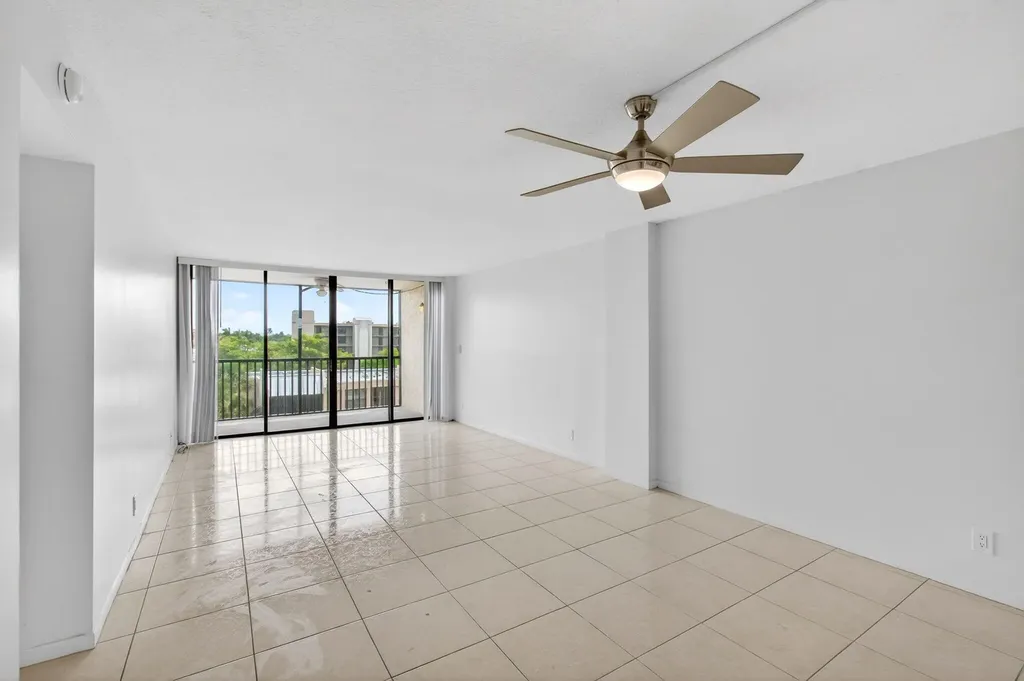 12 Royal Palm Way Boca Raton FL 33432