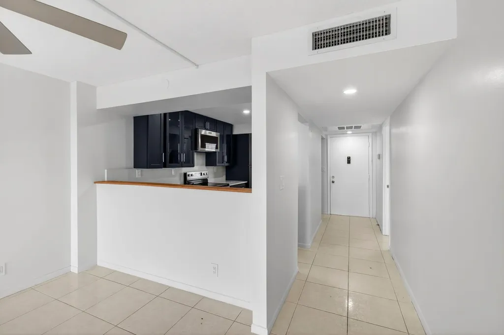 12 Royal Palm Way Boca Raton FL 33432