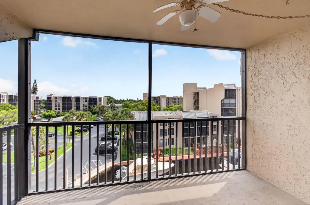 12 Royal Palm Way Boca Raton FL 33432
