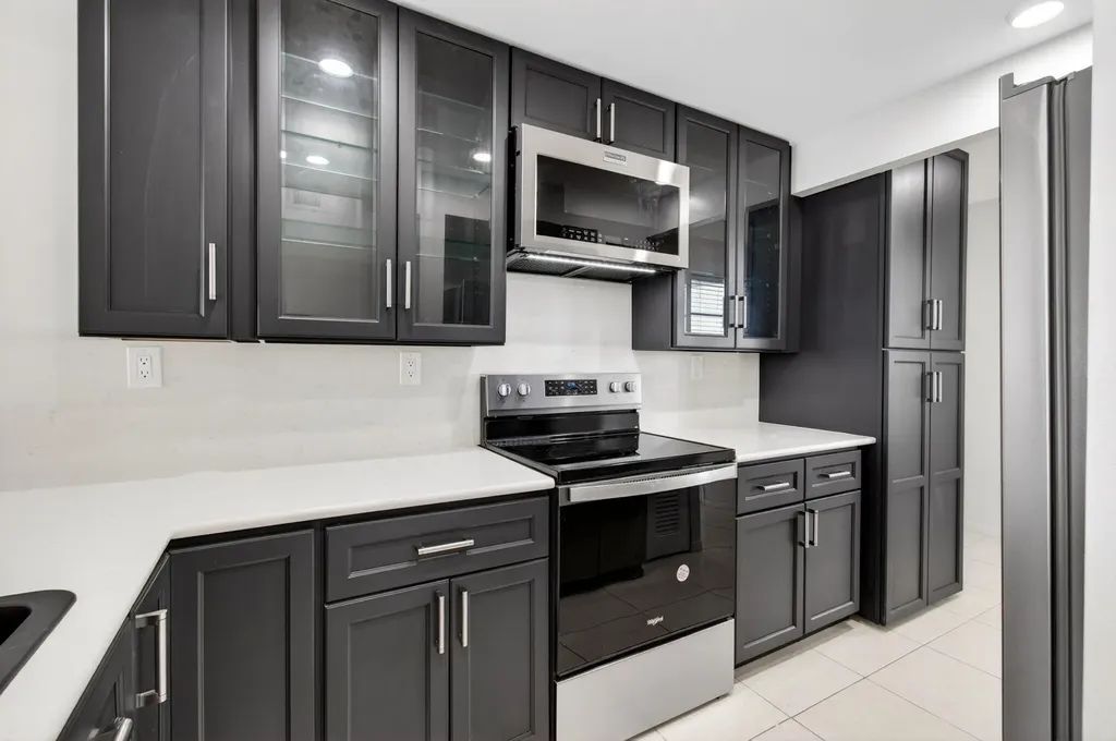 12 Royal Palm Way Boca Raton FL 33432