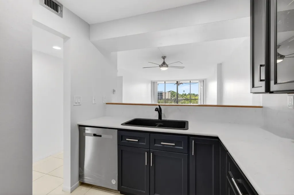 12 Royal Palm Way Boca Raton FL 33432