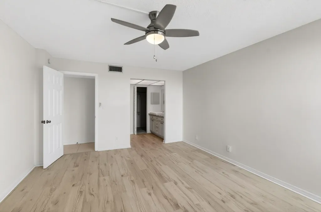 12 Royal Palm Way Boca Raton FL 33432