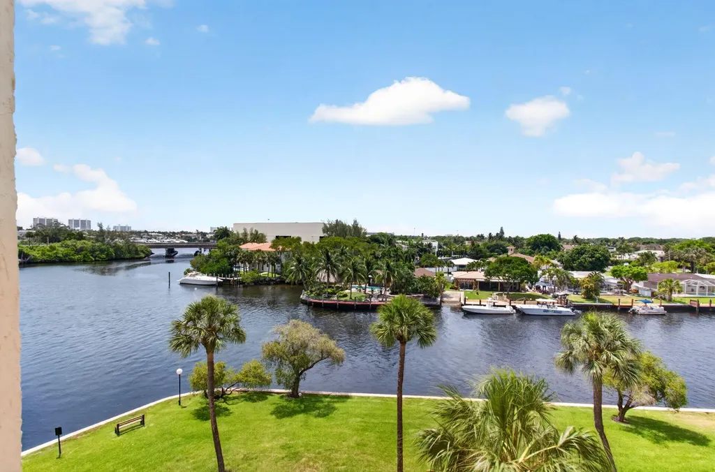 12 Royal Palm Way Boca Raton FL 33432
