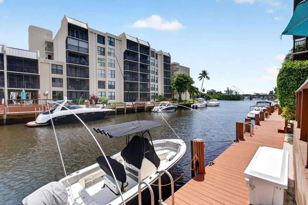 12 Royal Palm Way Boca Raton FL 33432