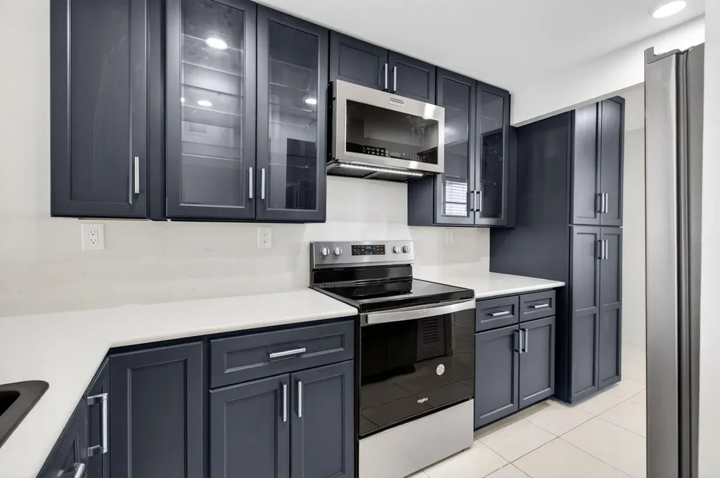 12 Royal Palm Way Boca Raton FL 33432