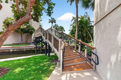 12 Royal Palm Way Boca Raton FL 33432