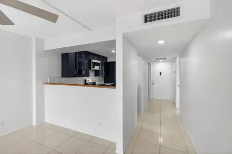 12 Royal Palm Way Boca Raton FL 33432