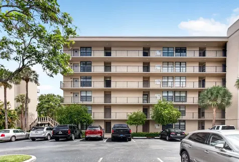 12 Royal Palm Way Boca Raton FL 33432