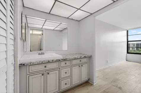 12 Royal Palm Way Boca Raton FL 33432