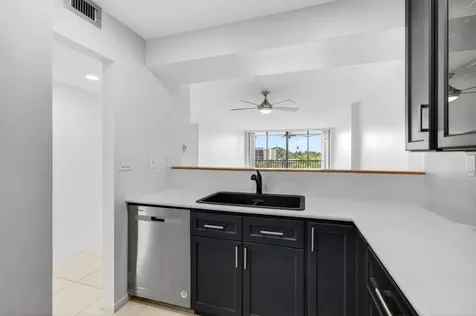 12 Royal Palm Way Boca Raton FL 33432