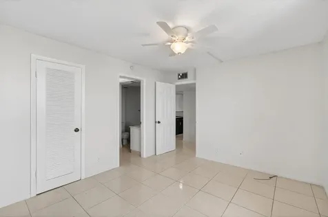 12 Royal Palm Way Boca Raton FL 33432