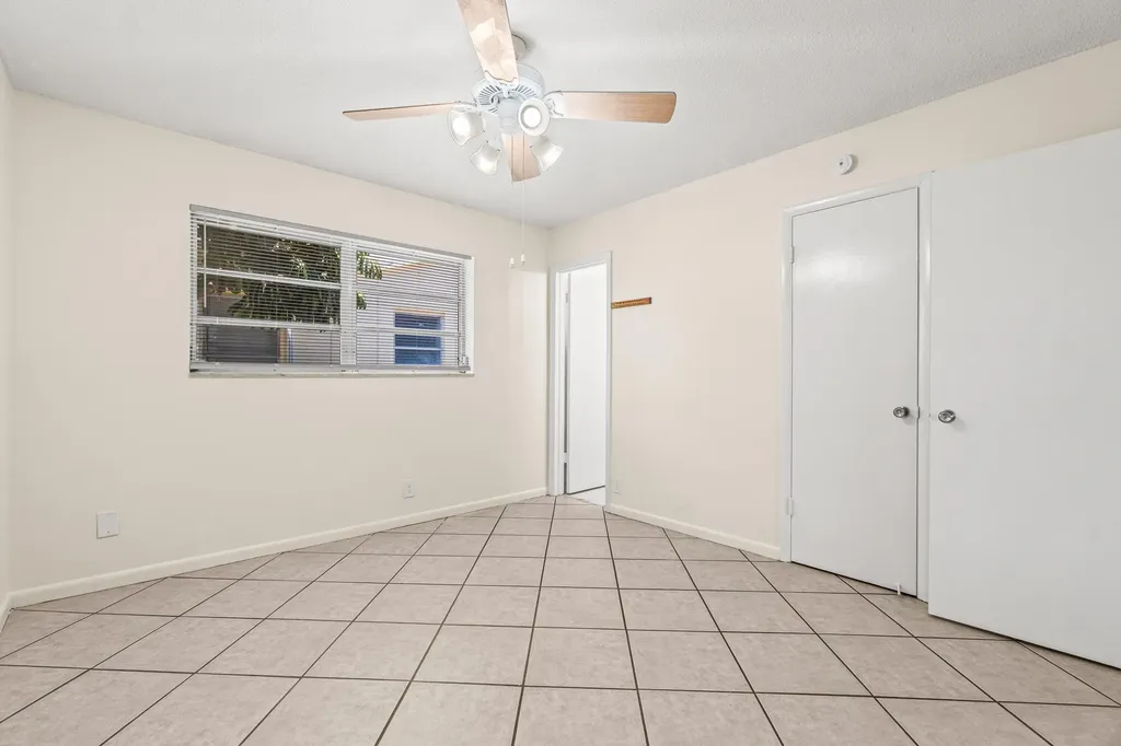 504 9th Avenue N Lake Worth Beach FL 33460