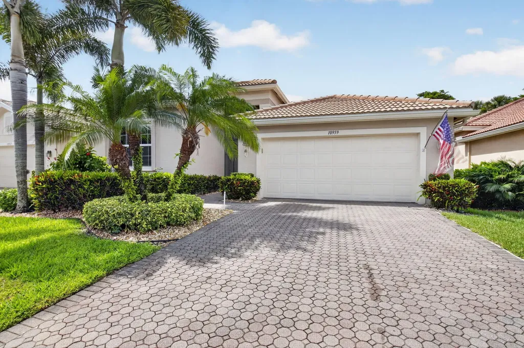 10959 Carmelcove Circle Boynton Beach FL 33473
