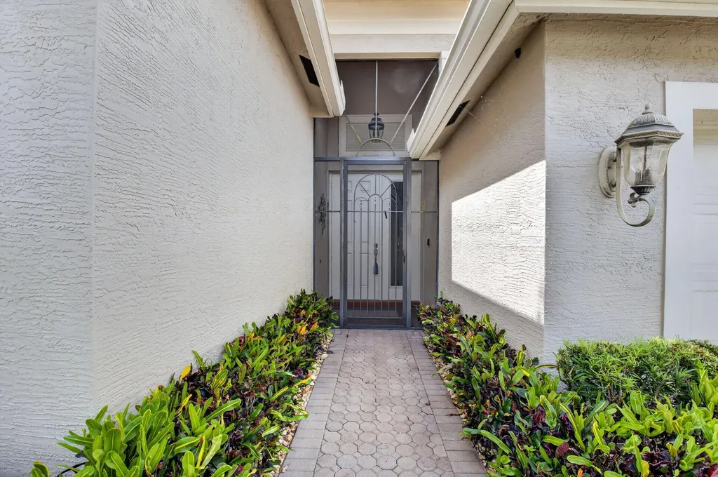 10959 Carmelcove Circle Boynton Beach FL 33473