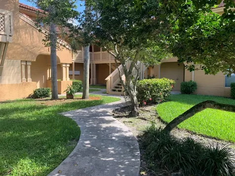 4799 Via Palm Lakes West Palm Beach FL 33417