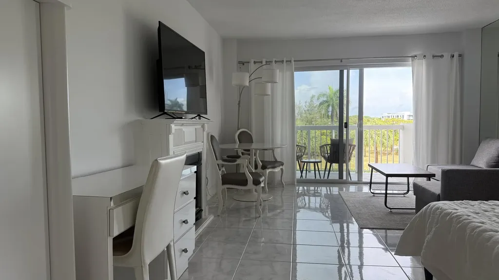 2600 N Flagler Drive West Palm Beach FL 33407
