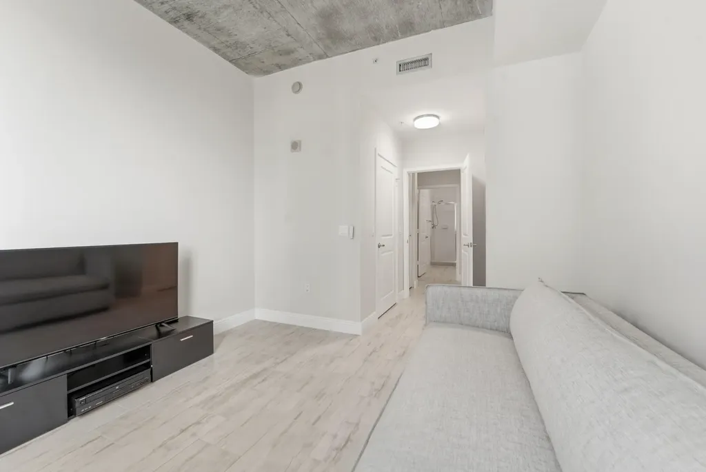 300 S Australian Avenue West Palm Beach FL 33401