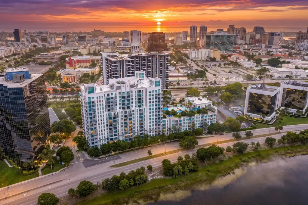 300 S Australian Avenue West Palm Beach FL 33401