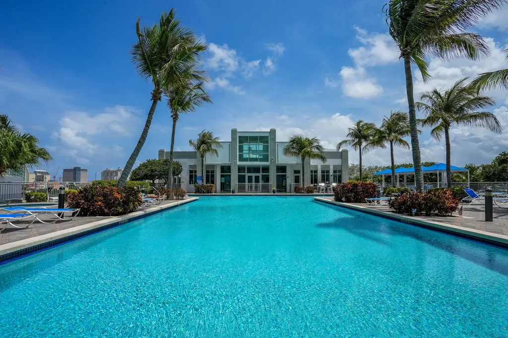 300 S Australian Avenue West Palm Beach FL 33401