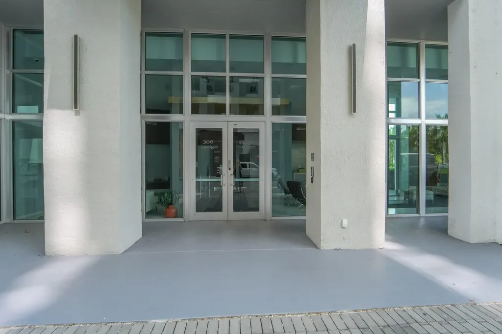 300 S Australian Avenue West Palm Beach FL 33401
