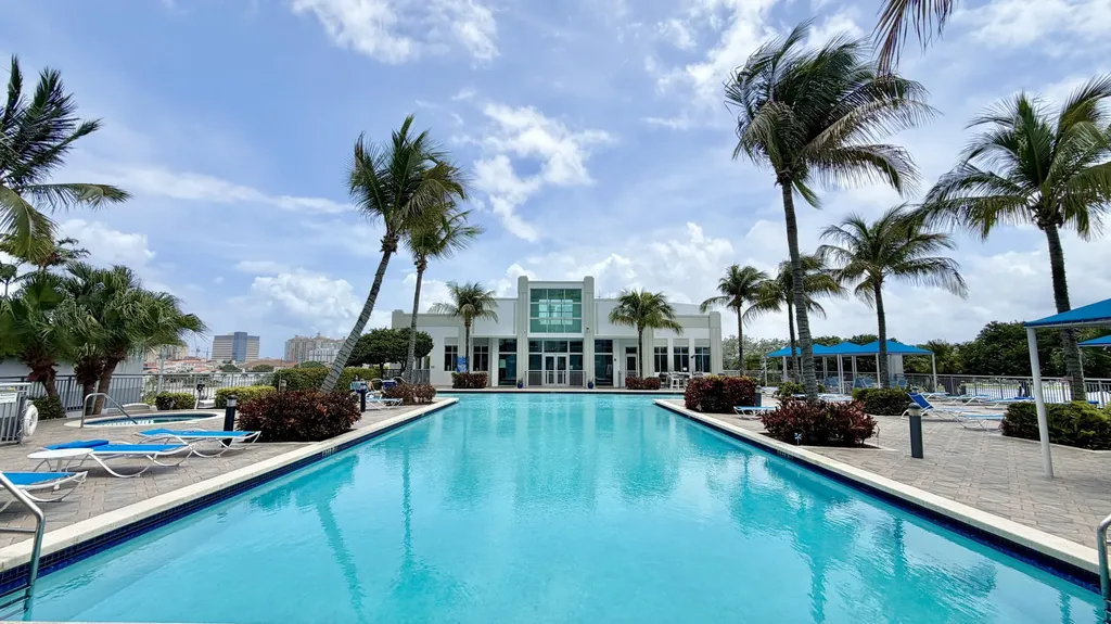300 S Australian Avenue West Palm Beach FL 33401