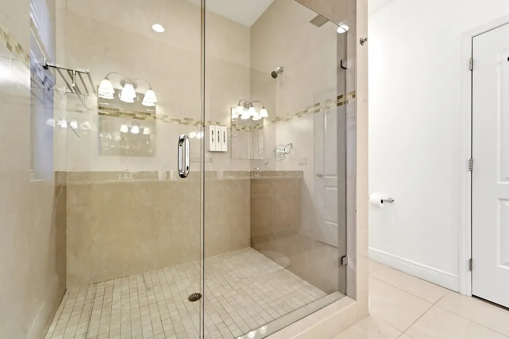 1141 NE 3rd Avenue Fort Lauderdale FL 33304