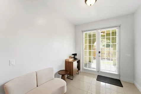 1141 NE 3rd Avenue Fort Lauderdale FL 33304