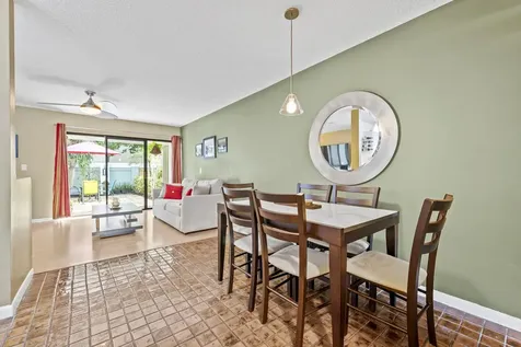 3900 NE 18th Avenue Oakland Park FL 33334