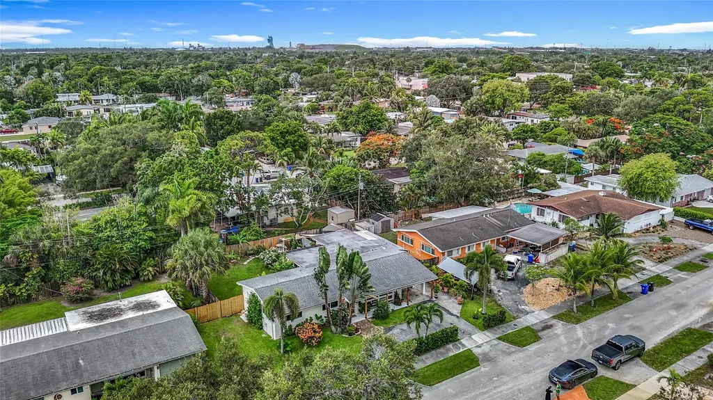 3326 SW 19th Street Fort Lauderdale FL 33312