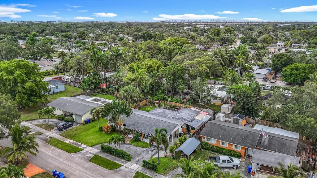 3326 SW 19th Street Fort Lauderdale FL 33312