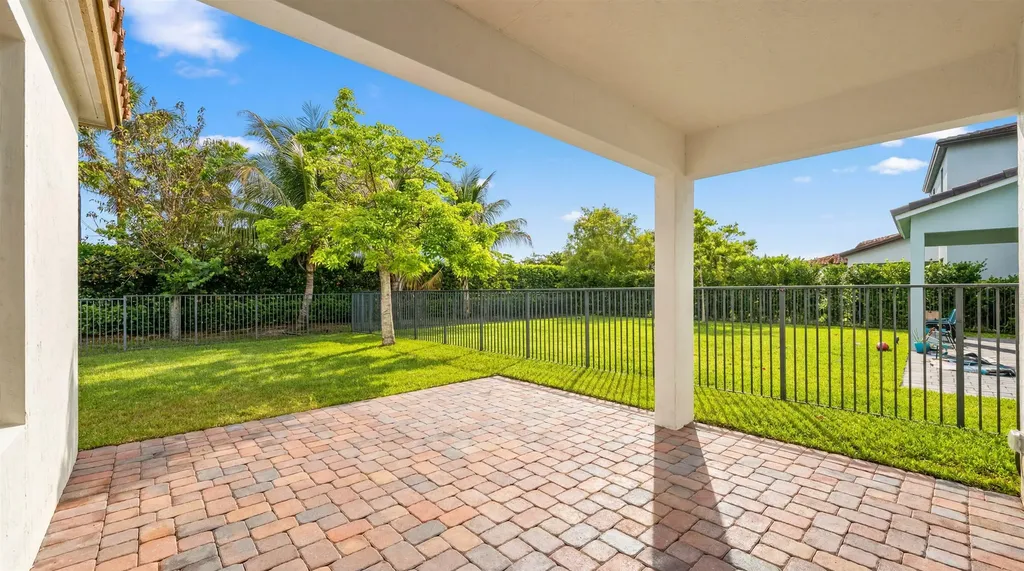5545 Starfish Road Westlake FL 33470