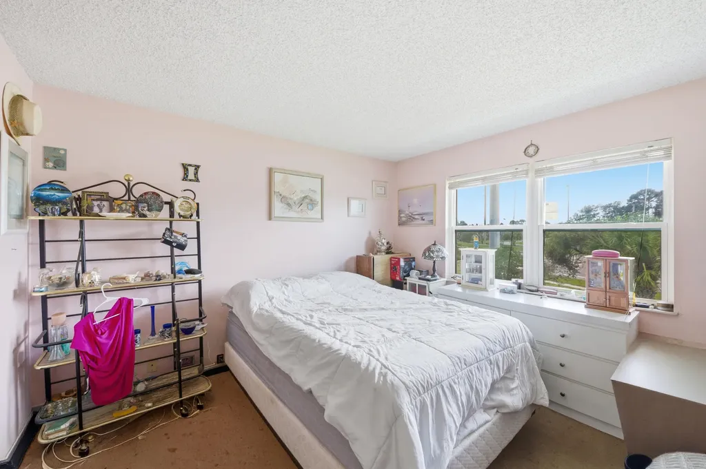 1530 SE Royal Green Circle Port St Lucie FL 34952