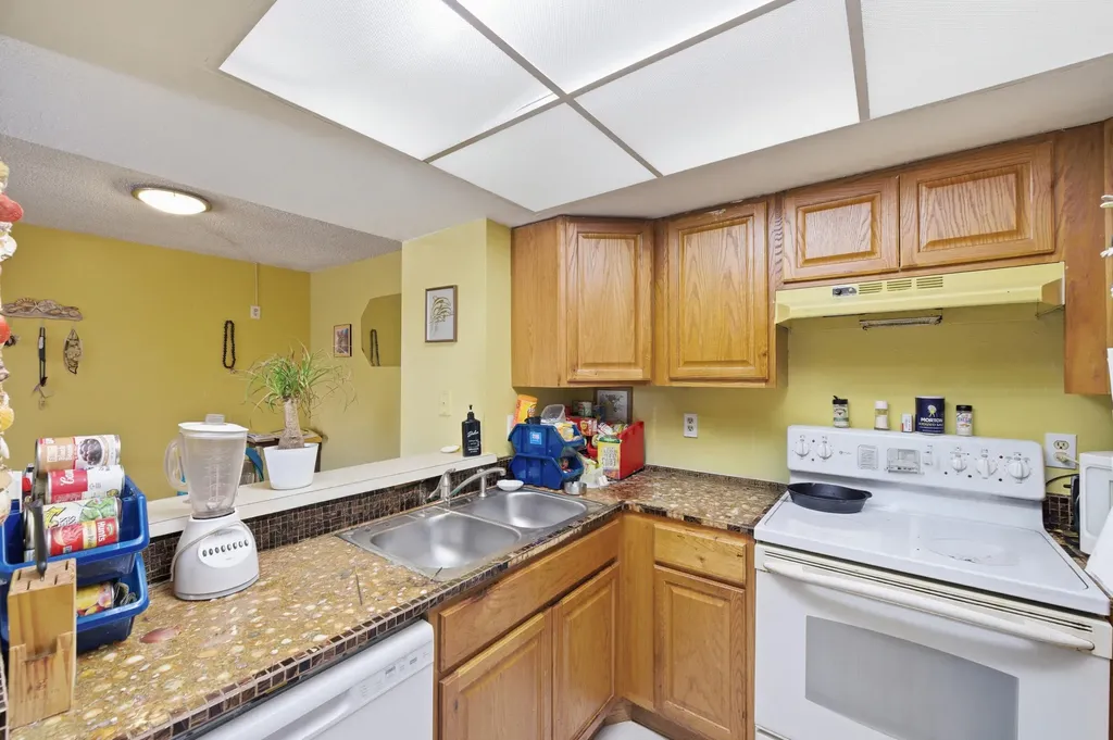 1530 SE Royal Green Circle Port St Lucie FL 34952