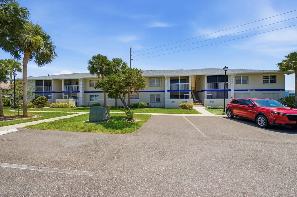 1530 SE Royal Green Circle Port St Lucie FL 34952