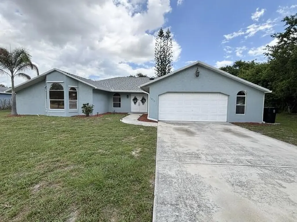 1417 SE Portillo Road Port St Lucie FL 34952