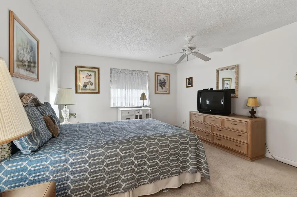 13837 Via Flora Delray Beach FL 33484